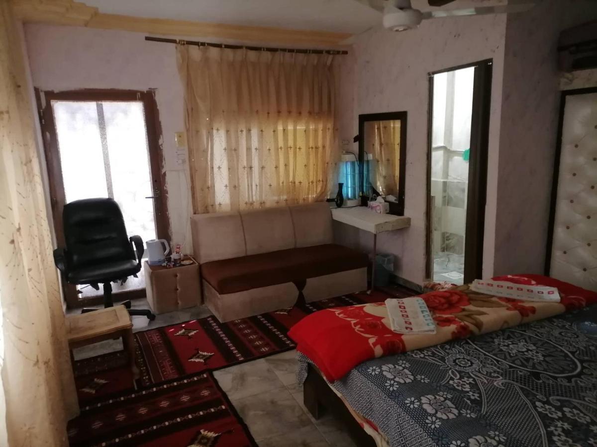 Al Azraq ash Shamālī Guest House Hazem المظهر الخارجي الصورة